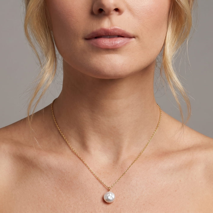 Getting Fresh Disc Pearl Necklace
