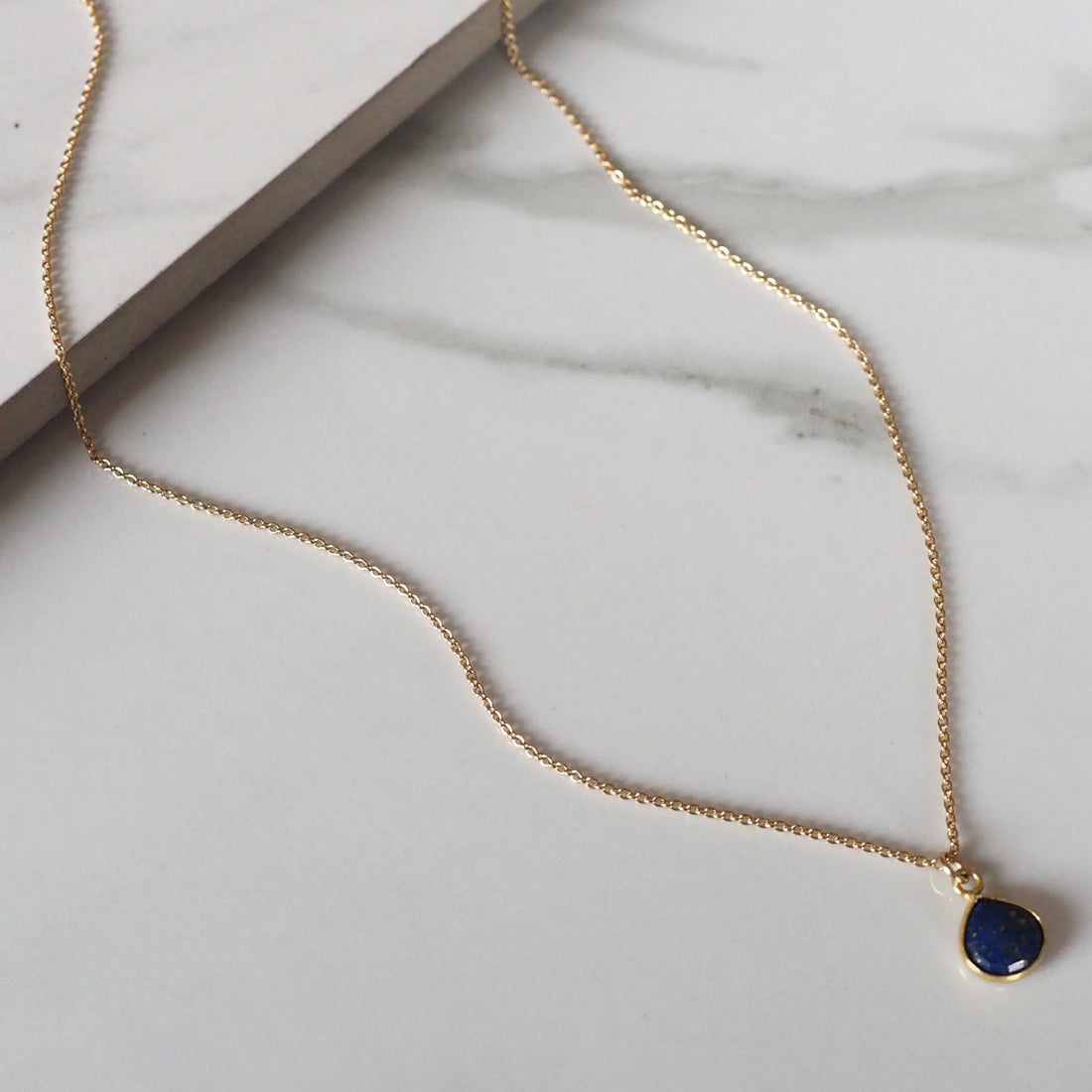 The Stone Sparkle Necklace