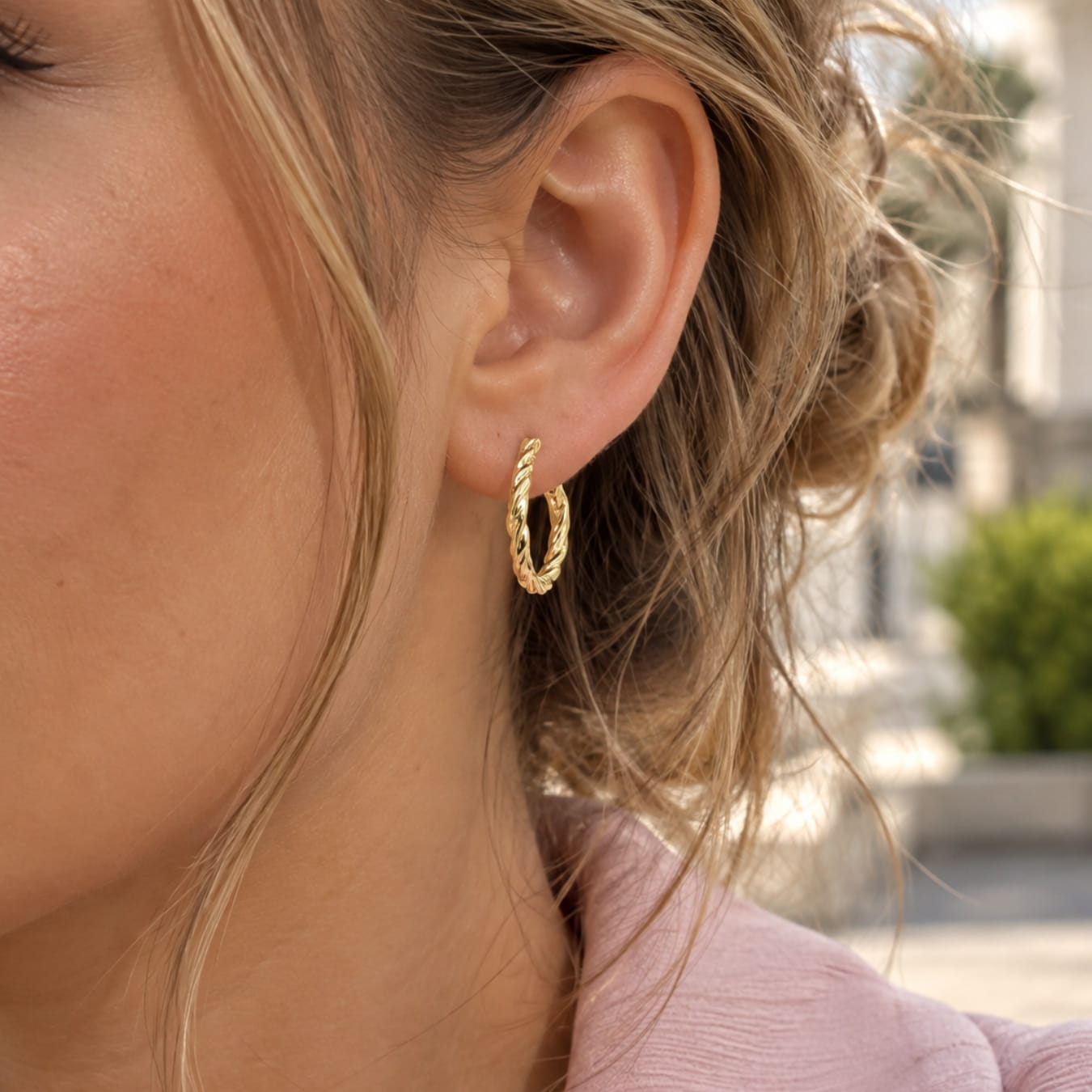 Curled Heart Gold Earrings