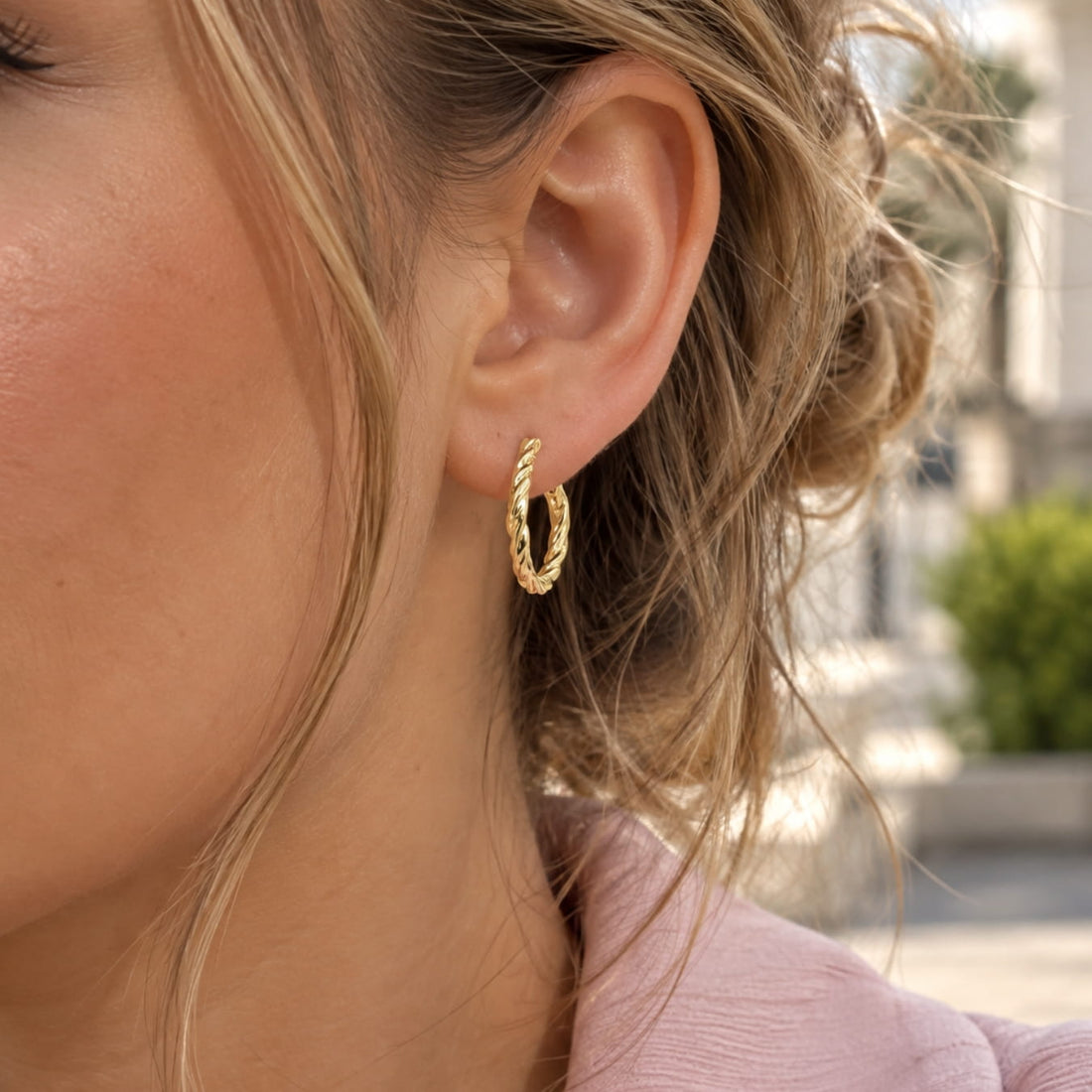 Curled Heart Gold Earrings