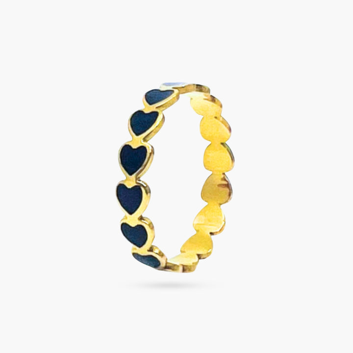The White Hearts in a Row Ring