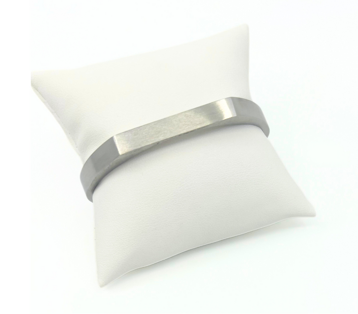 Modern Cuff